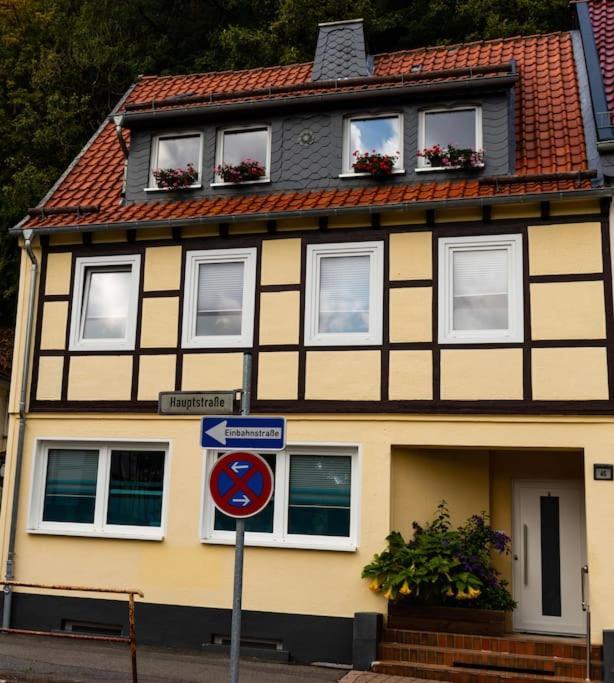 Stadt-Ferienwohnung Mit 55 M² Fuer 2 Erw. Personen Und Kind Bis 3 Jahren Bad Lauterberg Exterior foto